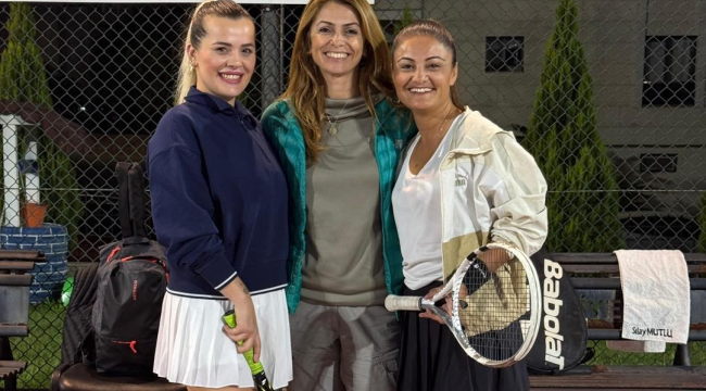 Cumhuriyet kupası tenis turnuvasını kazananlar belli oldu
