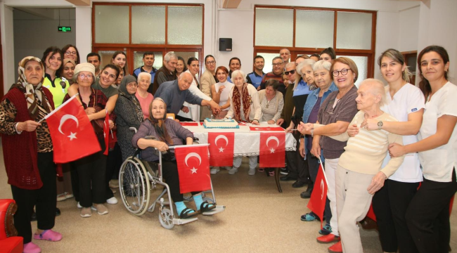 Dünya yaşlılar günü huzurevinde kutlandı
