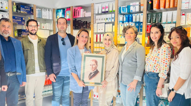 Eczacılar odası yönetimi Akhisar'da eczaneleri ziyaret etti