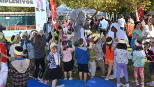 Hayvanları koruma günü'nü coşkuyla kutladı