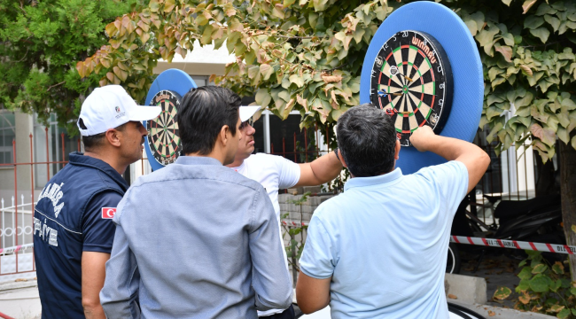 İtfaiyeciler dart etkinliğinde moral depoladı