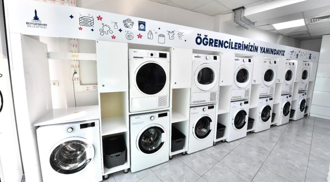 İzmir'de belediye üniversit öğrencilerine ücretsiz çamaşırhane ve nakliye hizmeti veriyor