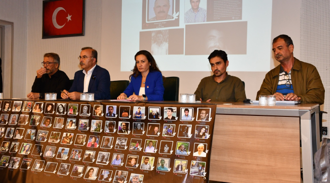 Manisa'da gar katliamında yaşamını yitirenler anıldı