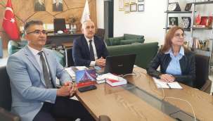 Müdür Öztürk, toplantıya 17 ilçe müdürü ile zoom üzerinden katıldı