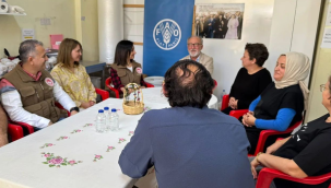 Oyuncu Altan Erkekli Soma kadın atölyesi kooperatifini ziyaret etti