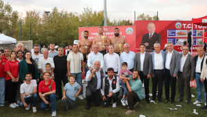 Rakıplerini yenen Balaban baş pehlivan oldu