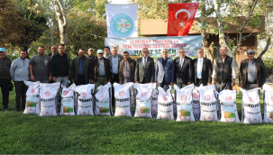 Üreticilere tohum bizden, hasat sizden proje kapsamında tohum dağıtıldı