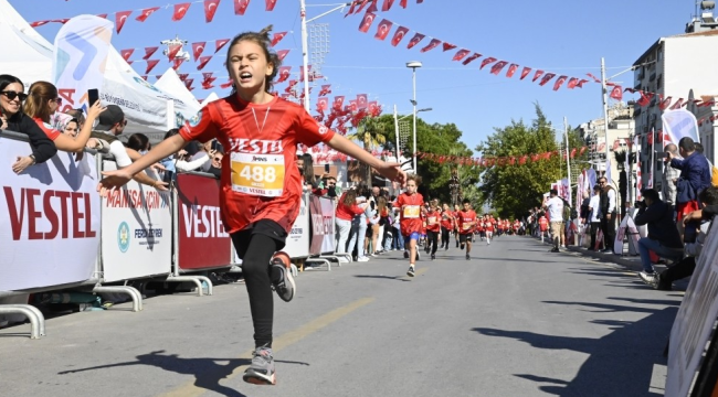 Vestel maratonu çocuk koşusuyla başladı