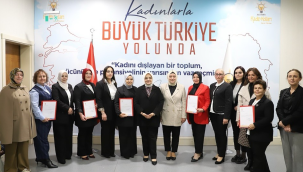  AKP'nin Manisa'da 5 ilçe kadın kolları başkanları değişti