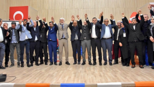 AKP Selendi ilçe başkanlığına Şafak Aydoğuş seçildi