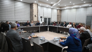 Başkan Okur meclis üyelerinin eşleri ile bir araya geldi