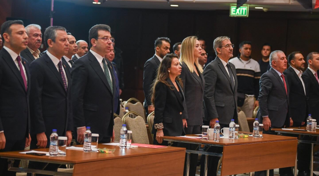 Başkan Özalper İstanbul'da il başkanları toplantısına katıldı