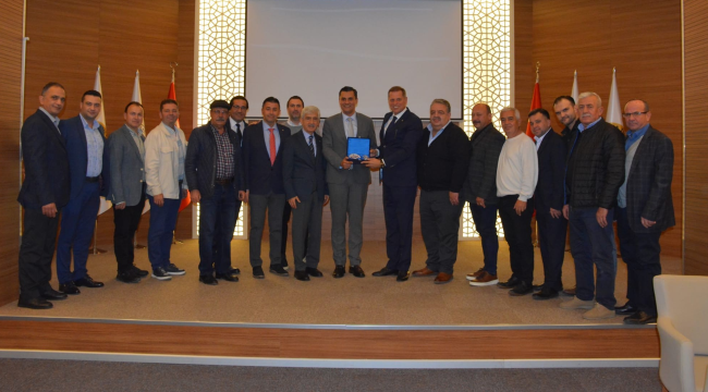 Başkan Zeyrek ticaret borsasını ziyaret etti