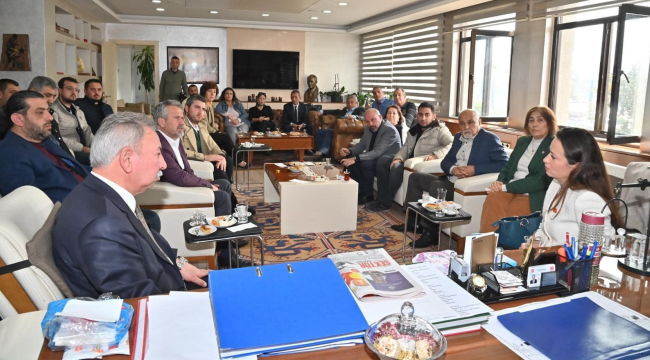 CHP il başkanı Özalper Salihli'yi karış-karış dolaştı vatandaşları sorunlarını dinledi