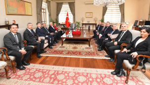 Elginkan vakıfı yönetimi vali Özkan'ı ziyaret etti