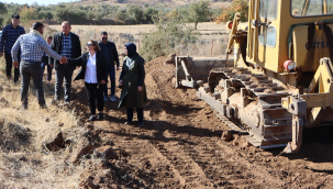 Hayvan sulama göletlerinde bakım ve temizlik çalışmaları sürüyor