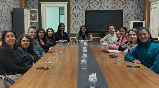  Kadına yönelik şiddetle uluslarası mücadele günü toplantısı