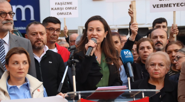 Kayyım atanmasını eleştiren başkan Özalper''herkesi demokrasiye sahip çıkmaya davet ediyoruz"