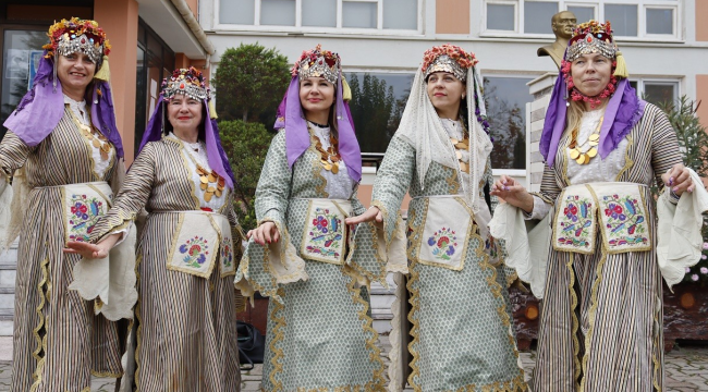 Litvanyalı öğretmenler Soma'da Türk kültürünü öğreniyor