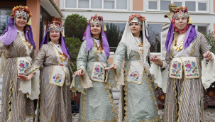 Litvanyalı öğretmenler Soma'da Türk kültürünü öğreniyor