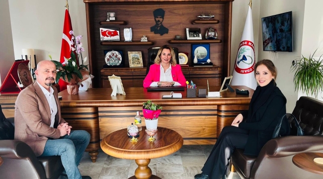 Makedonya göçmenleri derneği yöneticileri eczacı odasını ziyeret etti