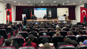 Mesleki eğitimde kadın rolü konferansı büyük ilgi gördü