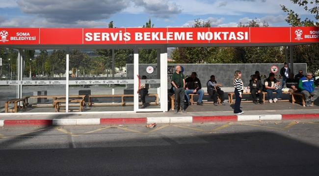 Soma'da kapalı servis bekleme durakları hizmete girdi