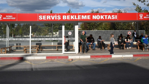 Soma'da kapalı servis bekleme durakları hizmete girdi