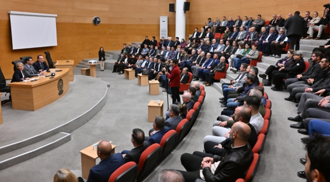 STK temsilcileriyle bir araya gelen başkan Zeyrek'verdiğimiiz sözleri yerine getirmenin mutluluğunu yaşıyorum'