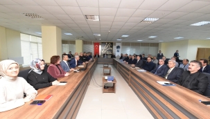 Vali Özkan Demirci'de iş bölümü yaptı