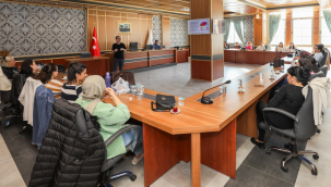 Yunuemre'de eğitmenlere eğitim