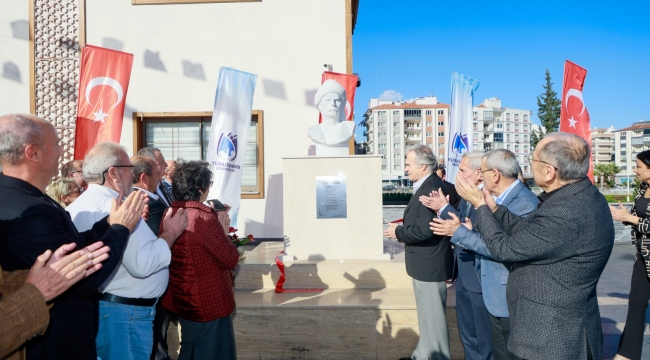 Yunusemre büstü açıldı