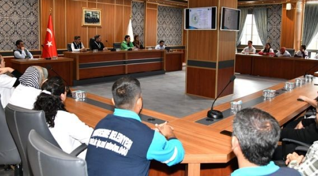 Yunusemre'de personele geri dönüşüm eğitimi