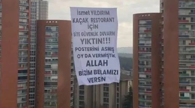 31 mart'ta AKP'li başkanı seçtiler,Allah belamızı versin diye pankart astılar