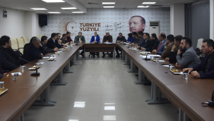 Başkan Hızlı yeni ilçe başkanlarıyla bir araya geldi