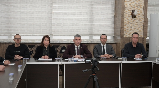 Başkan Okur değerlendirme toplantısı düzenledi