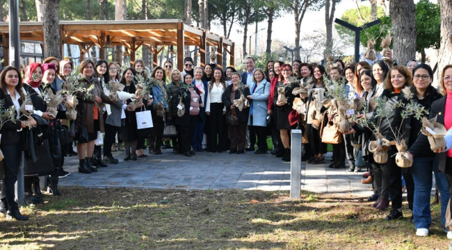 Başkan Özalper''cinsiyet önündeki engelleri yıkacağız''