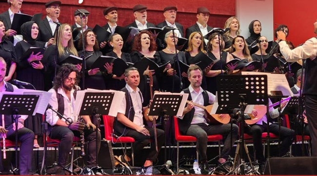 Büyükşehirden umut veren türküler konseri