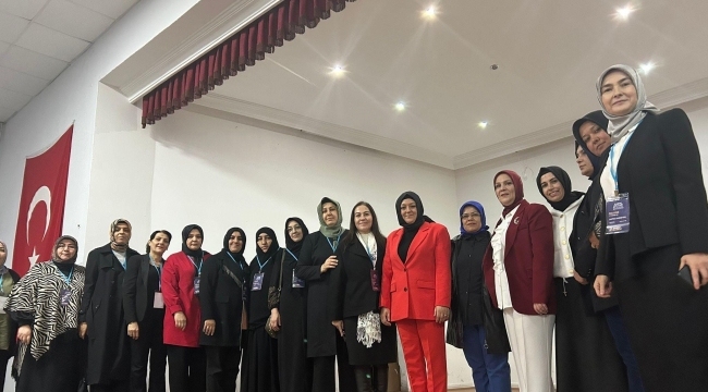 Ebru Temel AKP Turgutlu ilçe kadın kolu başkanı oldu