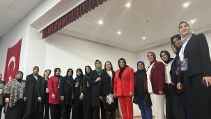 Ebru Temel AKP Turgutlu ilçe kadın kolu başkanı oldu