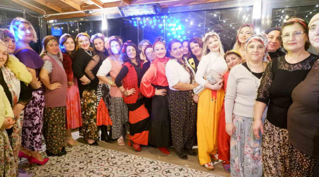 Edirne'de kadınların 'Şalvar Gecesi' renkli görüntülere sahne oldu