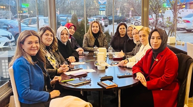 Ege bölgesi AKP il kadın kolları başkanları istişare toplantısı yapıldı