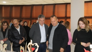 Gördes'de ahşap el sanatları sergisi açıldı