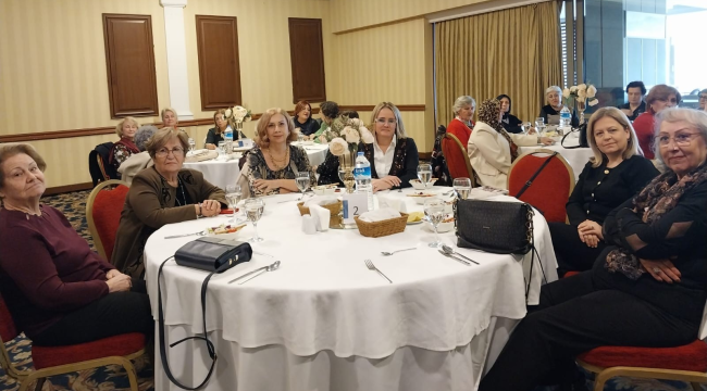 Huzurevi vakfı gönüllü hanımlar eğlendi