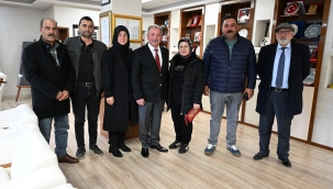 Mahalle muhtarları başkan Nurlu'yu ziyaret etti