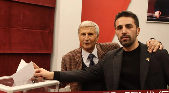 Manisa gazeteciler cemiyeti başkanı Önder Aydın oldu