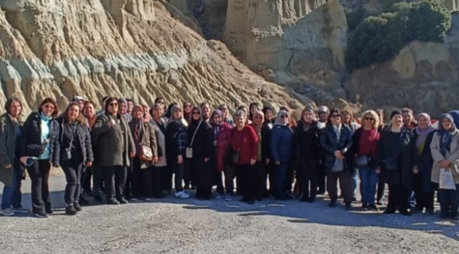 Manisa'lı kadınlar Kula ve Salihli'nin kültür alanlarını gezdi