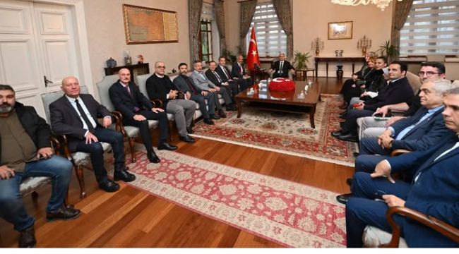 Manisa su platformu yönetimi vali Özkan'ı ziyaret etti