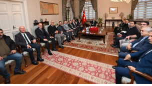 Manisa su platformu yönetimi vali Özkan'ı ziyaret etti