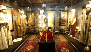 Müzede yüzlerce eser sergileniyor